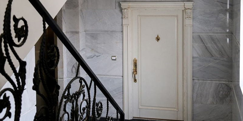 نگهداری درب ساختمان: راهنمای جامع افزایش طول عمر و حفظ عملکرد انواع درب