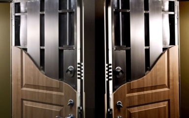 درب امنیتی: ۵ لایه حفاظتی برای یک سیستم امنیت یکپارچه در خانه