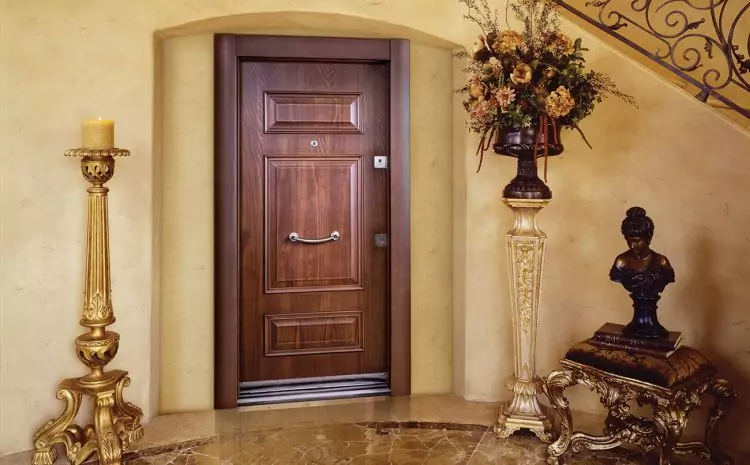 راهنمای کامل قیمت درب ضد سرقت لوکس (تحلیل عوامل و مدل‌های خاص)