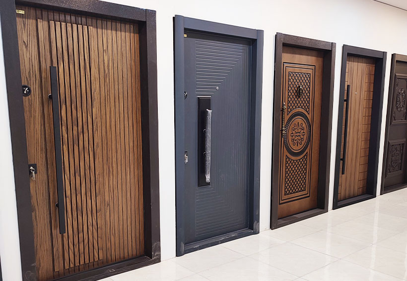 7 عامل کلیدی که قیمت درب ضد سرقت را تعیین می‌کنند (راهنمای خرید هوشمندانه)